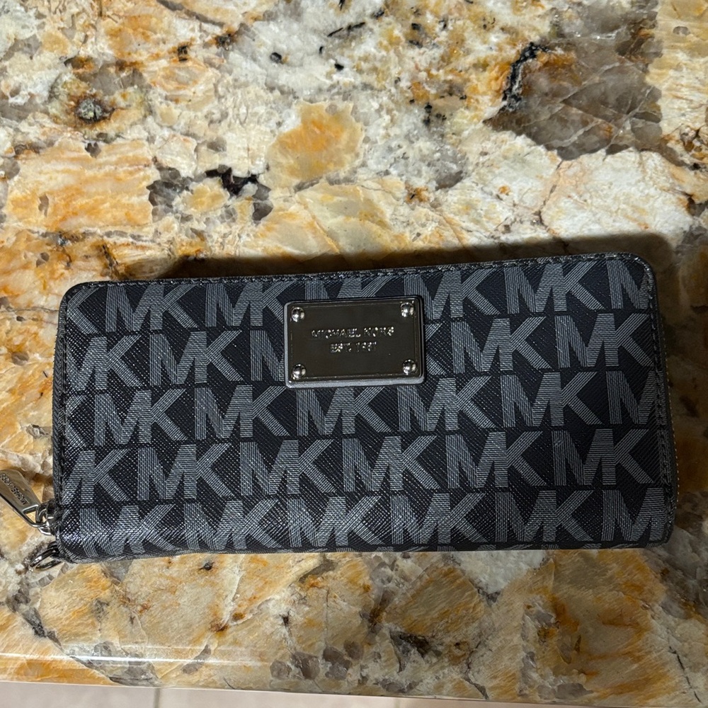 Michael Kors Gray Logo Zip Wallet